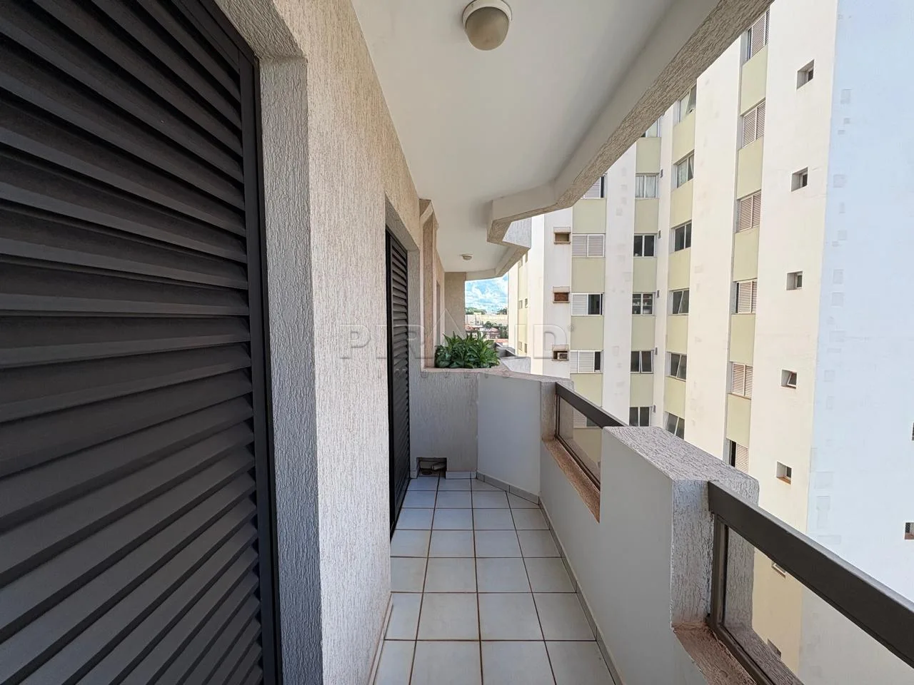 Alugar Apartamento / Padr&atilde;o em Ribeir&atilde;o Preto R$ 1.700,00 - Foto 18