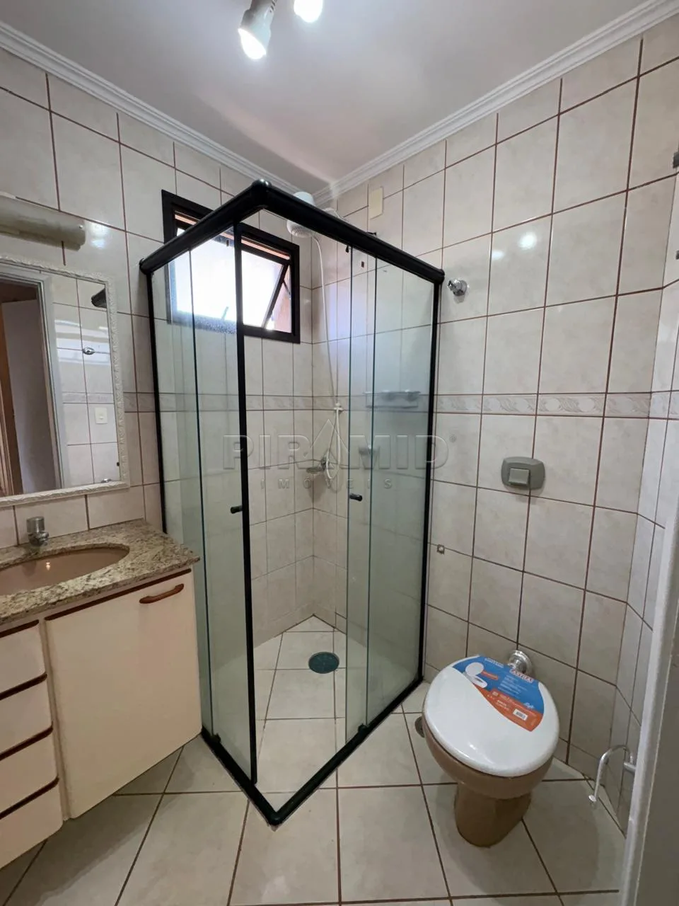 Alugar Apartamento / Padr&atilde;o em Ribeir&atilde;o Preto R$ 1.700,00 - Foto 21