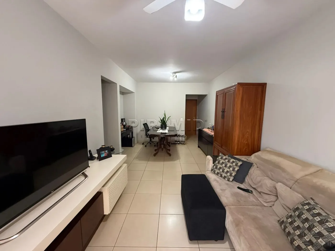 Alugar Apartamento / Padr&atilde;o em Ribeir&atilde;o Preto R$ 2.000,00 - Foto 3