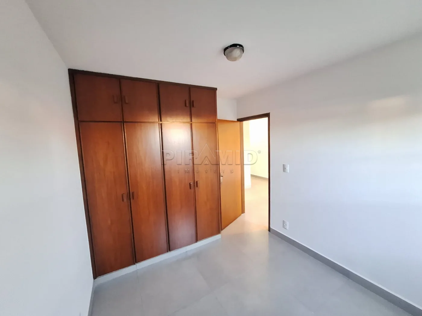 Alugar Apartamento / Padr&atilde;o em Ribeir&atilde;o Preto R$ 1.500,00 - Foto 9