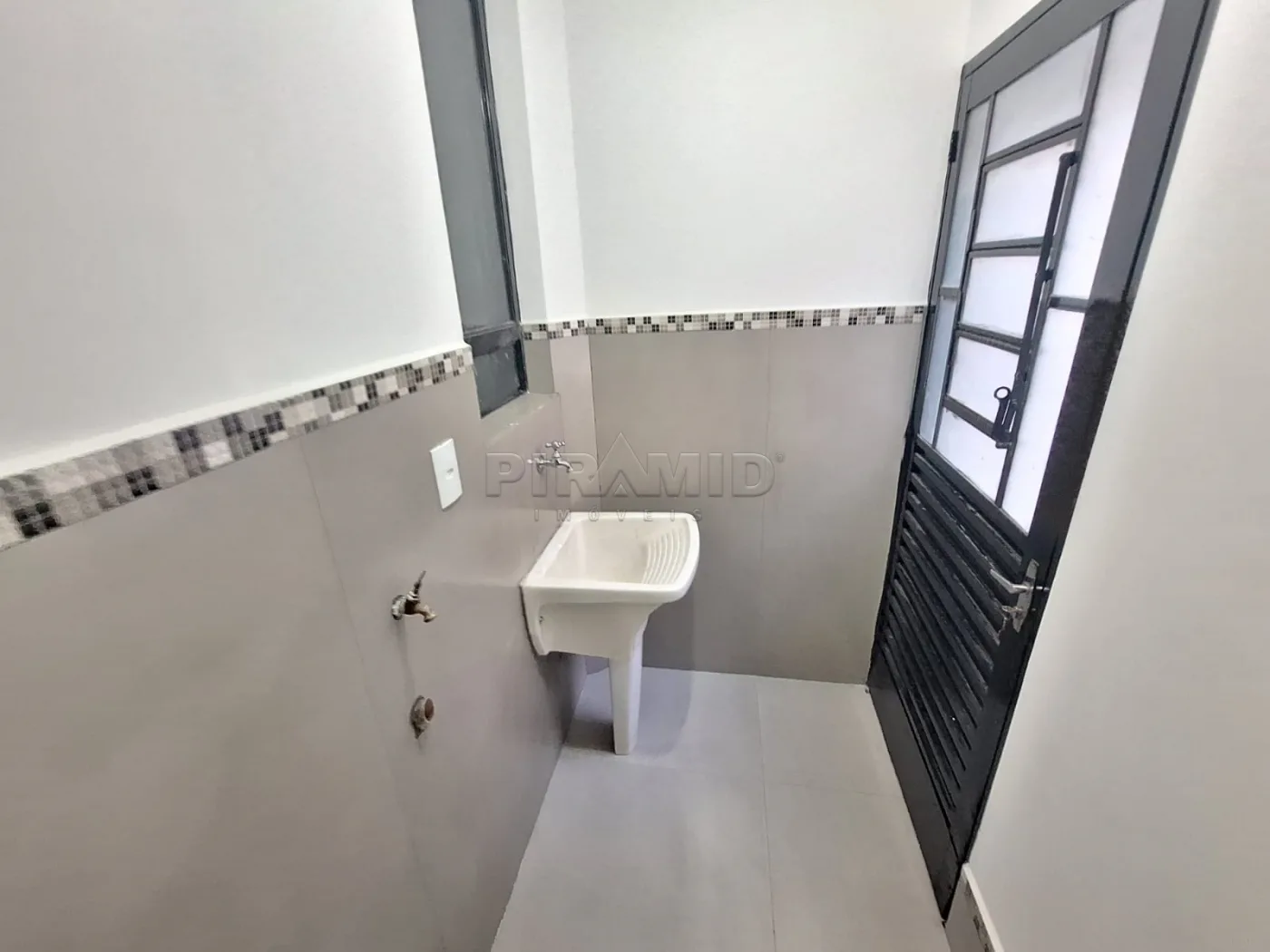 Alugar Apartamento / Padr&atilde;o em Ribeir&atilde;o Preto R$ 1.500,00 - Foto 13