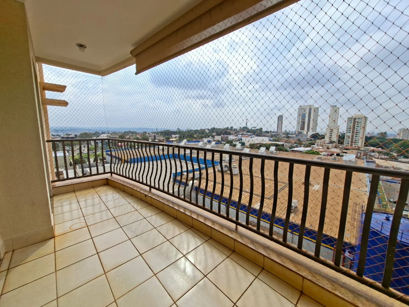 Alugar Apartamento / Padr&atilde;o em Ribeir&atilde;o Preto R$ 2.700,00 - Foto 1