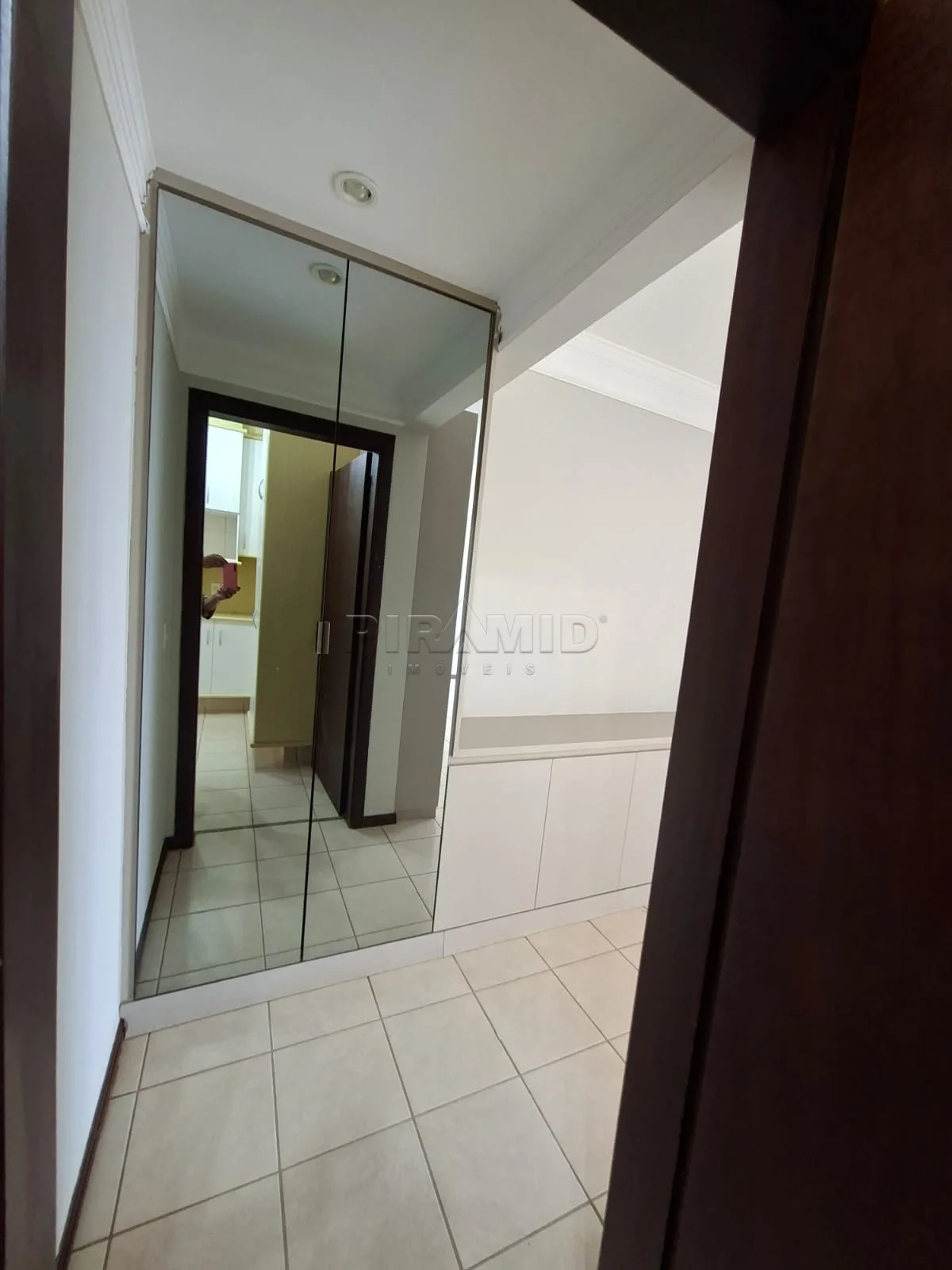 Alugar Apartamento / Padr&atilde;o em Ribeir&atilde;o Preto R$ 2.700,00 - Foto 12