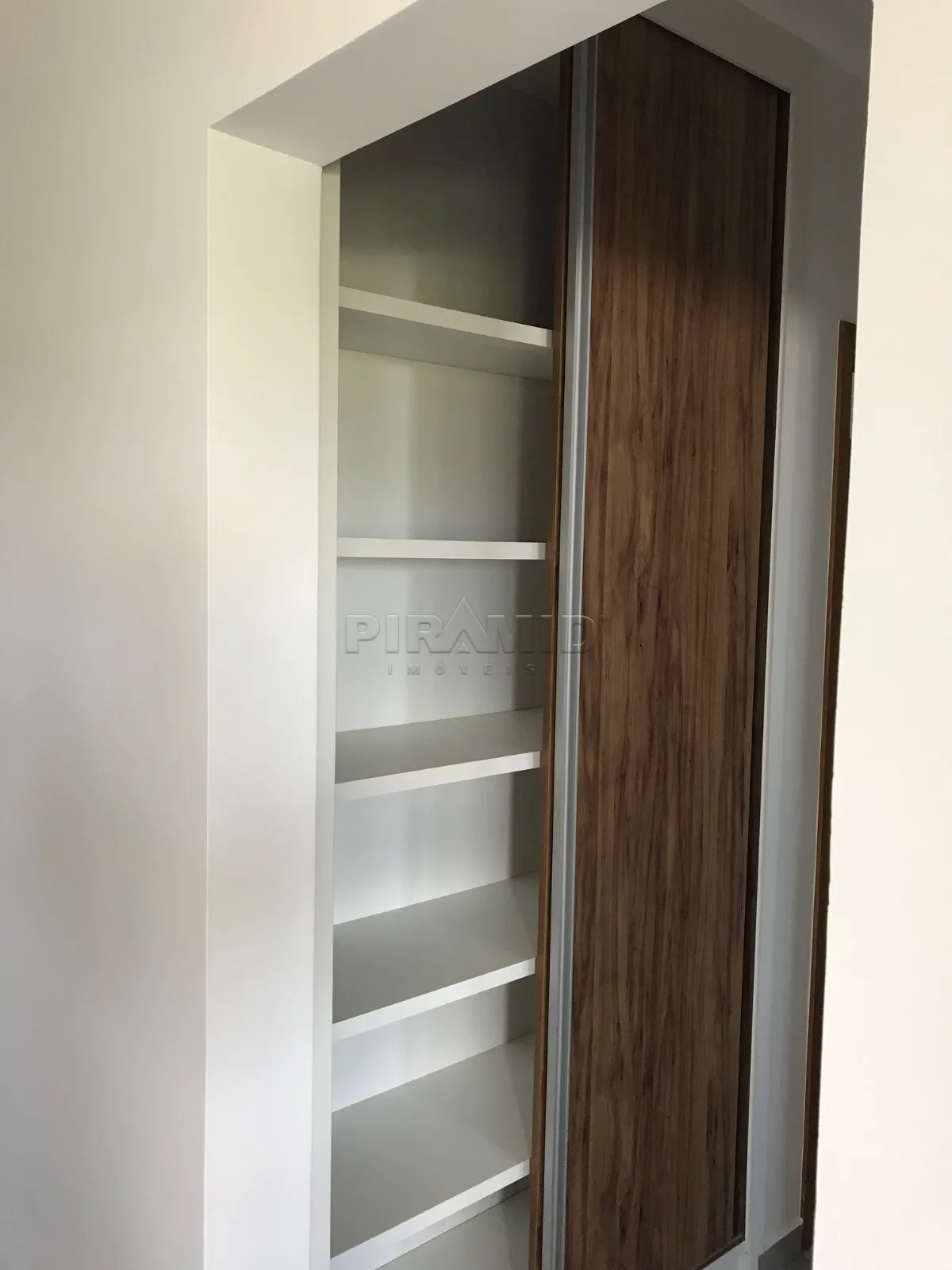 Alugar Apartamento / Padr&atilde;o em Ribeir&atilde;o Preto R$ 1.200,00 - Foto 12