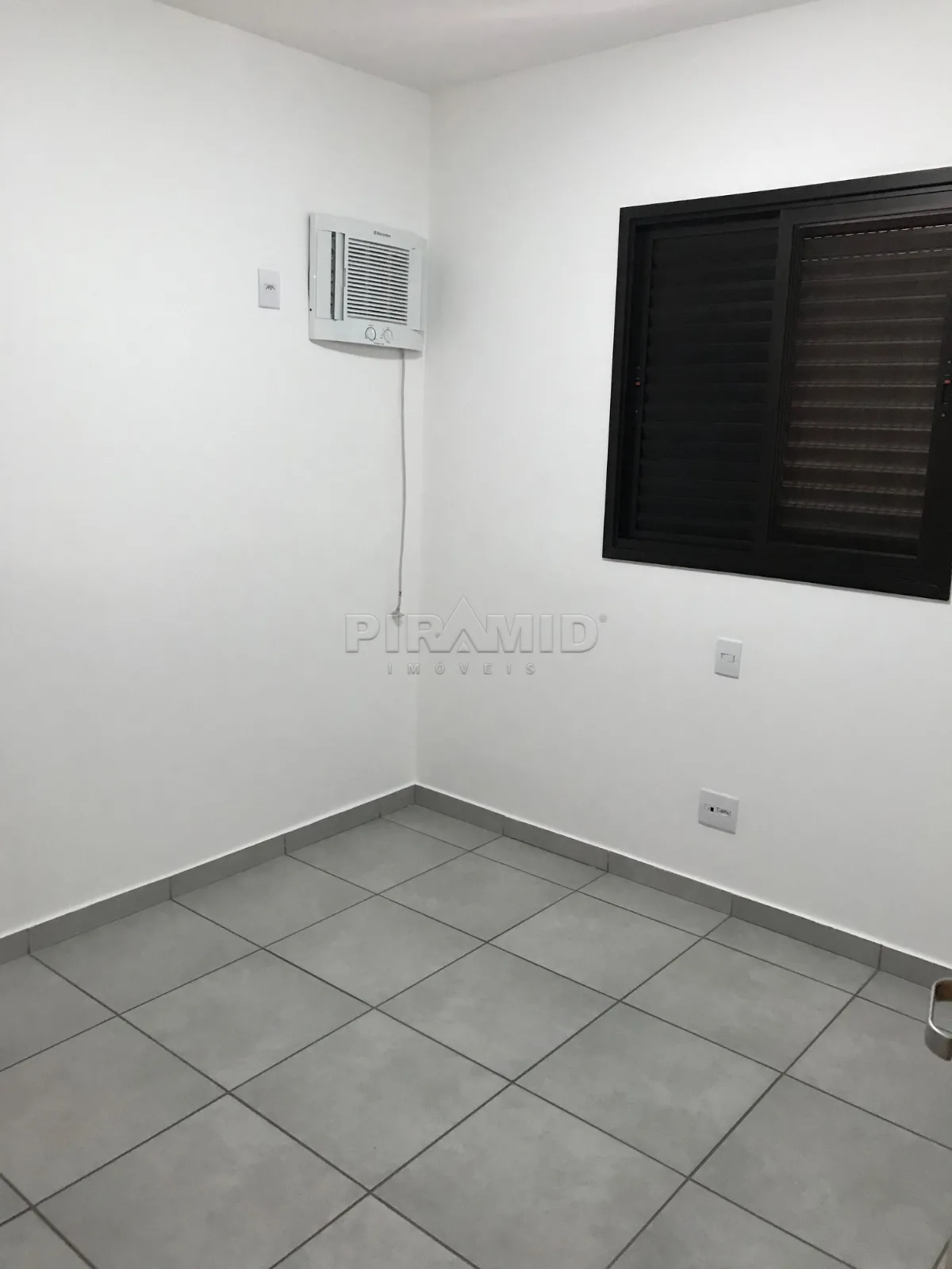 Alugar Apartamento / Padr&atilde;o em Ribeir&atilde;o Preto R$ 1.200,00 - Foto 9