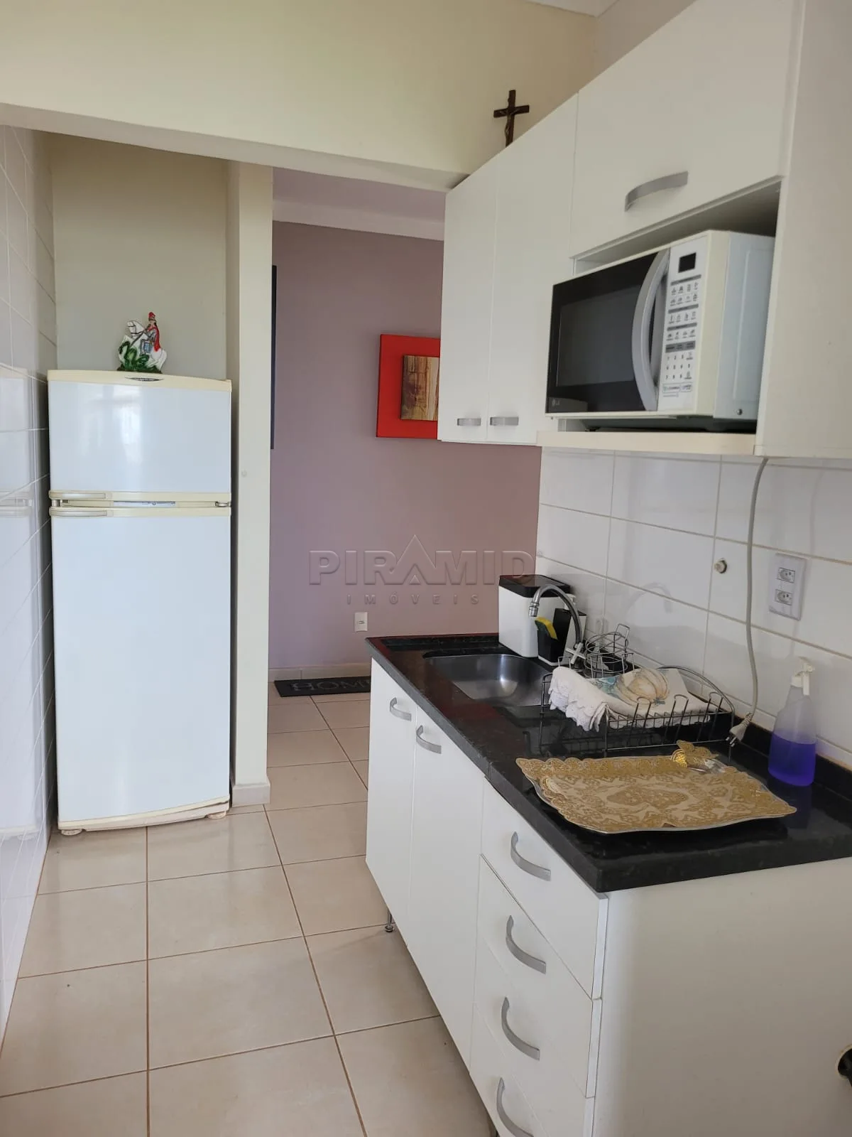 Alugar Apartamento / Padr&atilde;o em Ribeir&atilde;o Preto R$ 800,00 - Foto 3
