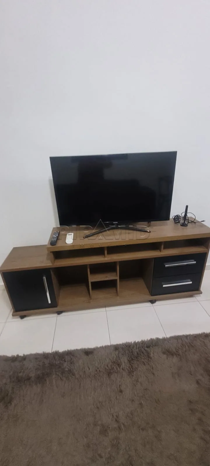 Alugar Apartamento / Padr&atilde;o em Ribeir&atilde;o Preto R$ 1.950,00 - Foto 3