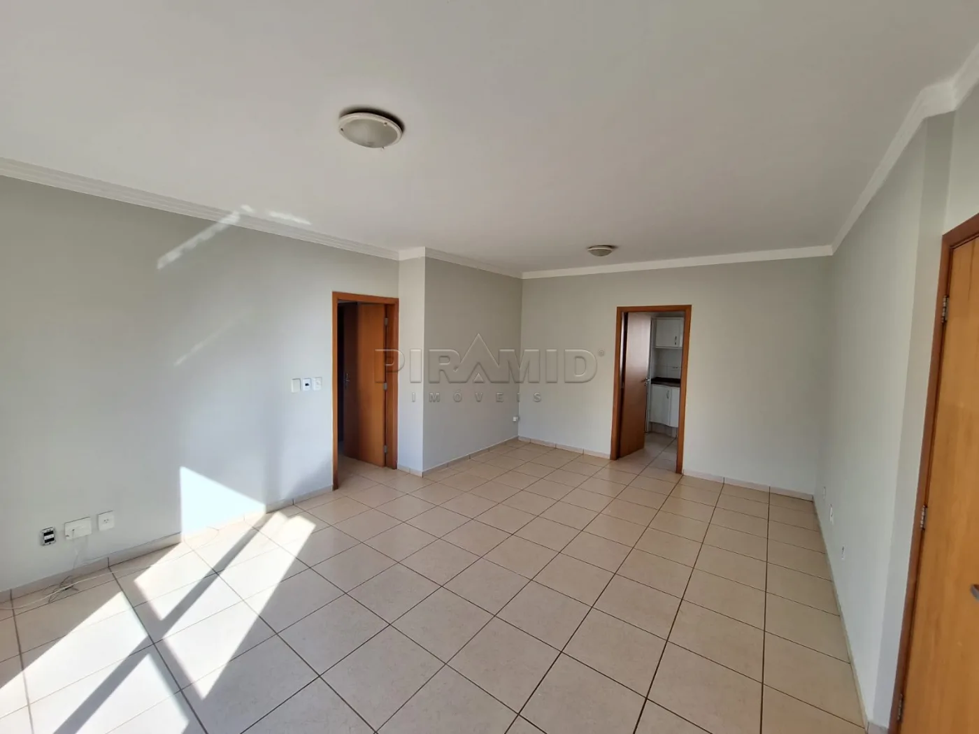 Alugar Apartamento / Padr&atilde;o em Ribeir&atilde;o Preto R$ 2.300,00 - Foto 3