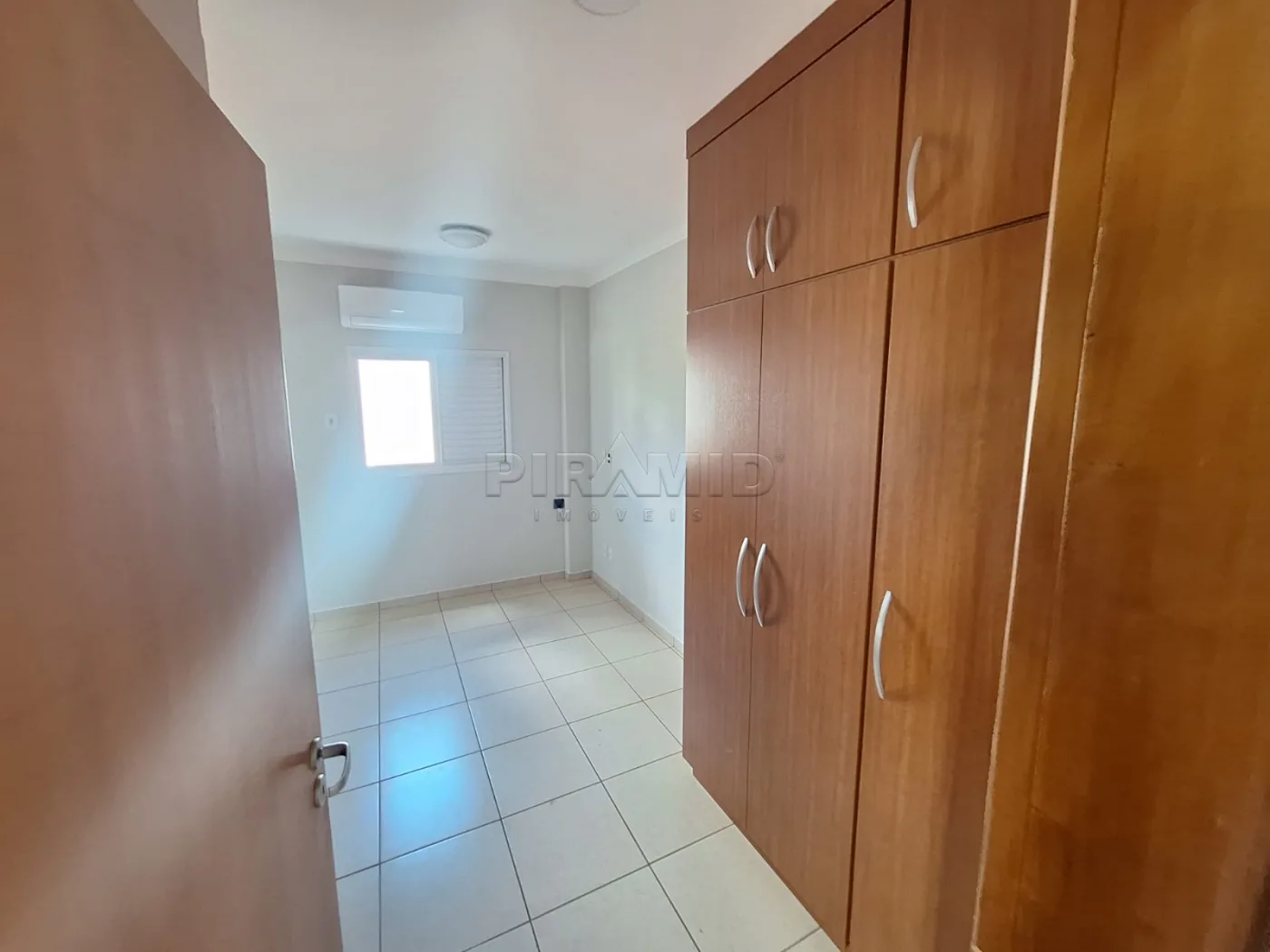 Alugar Apartamento / Padr&atilde;o em Ribeir&atilde;o Preto R$ 2.300,00 - Foto 8