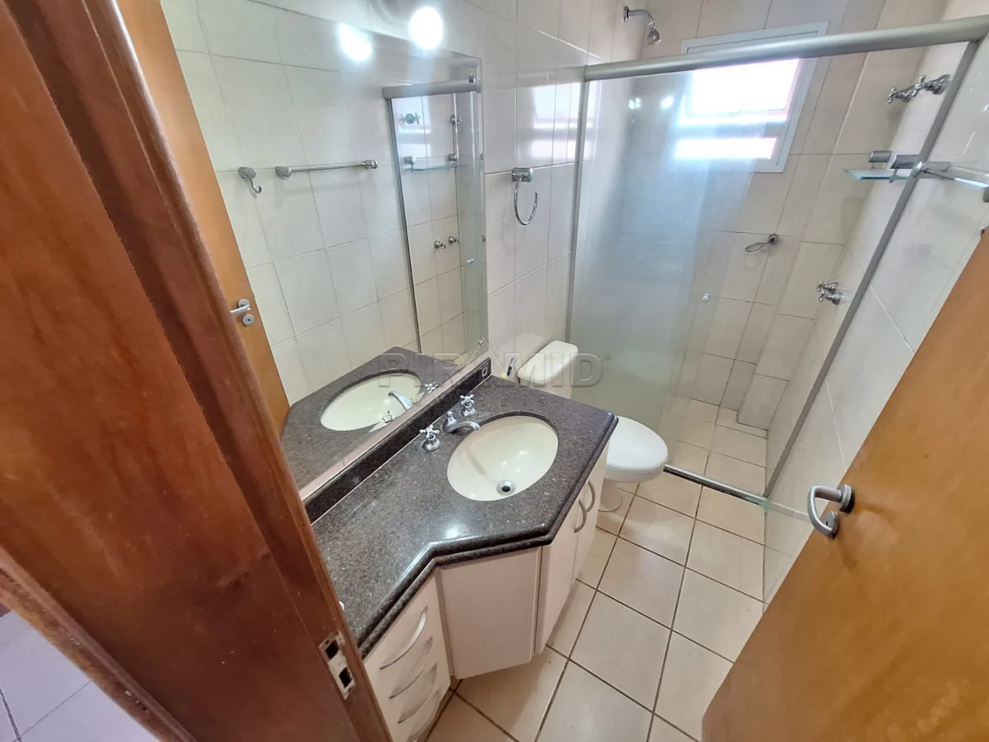 Alugar Apartamento / Padr&atilde;o em Ribeir&atilde;o Preto R$ 2.300,00 - Foto 10