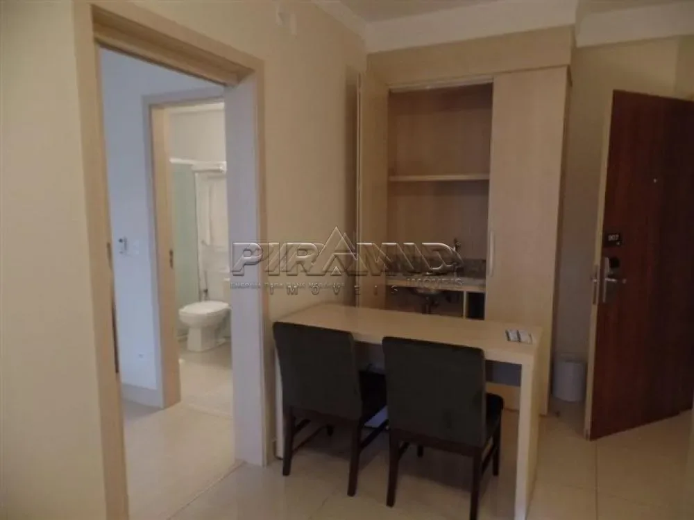 Alugar Apartamento / Padr&atilde;o em Ribeir&atilde;o Preto R$ 1.800,00 - Foto 2
