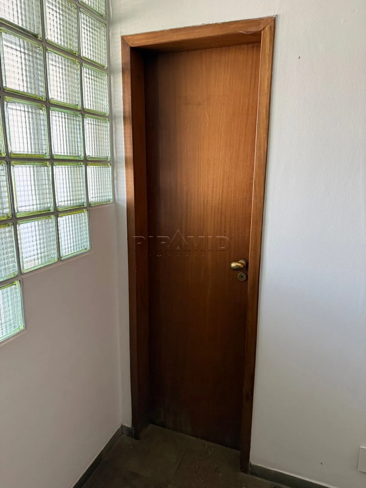 Alugar Comercial / Sala em Ribeir&atilde;o Preto R$ 1.600,00 - Foto 5