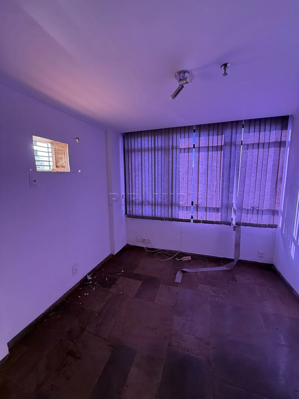 Alugar Comercial / Sala em Ribeir&atilde;o Preto R$ 1.600,00 - Foto 11