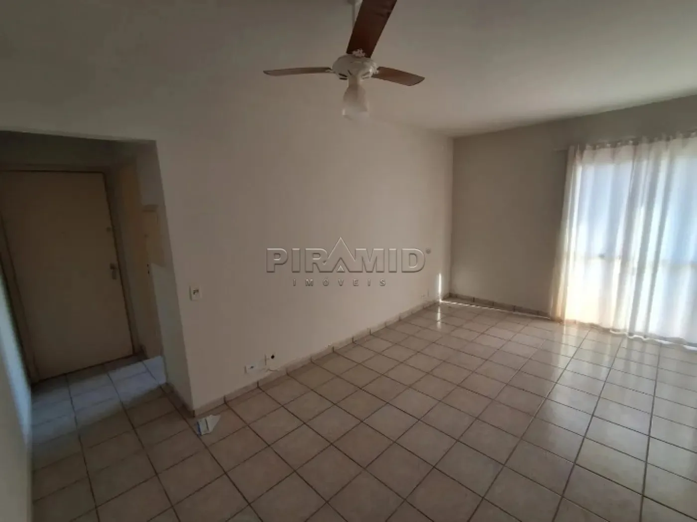 Alugar Apartamento / Padr&atilde;o em Ribeir&atilde;o Preto R$ 1.300,00 - Foto 2