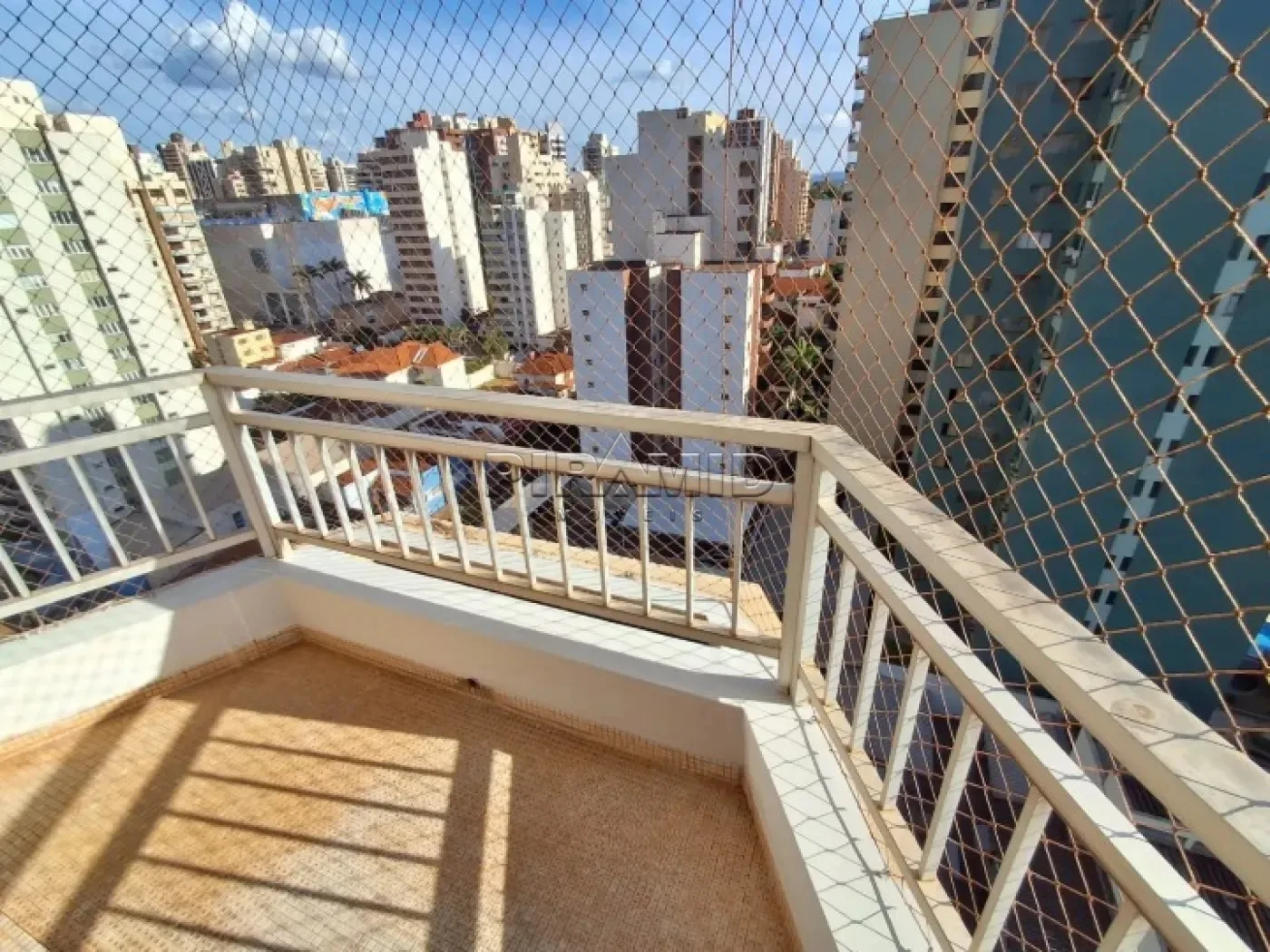 Alugar Apartamento / Padr&atilde;o em Ribeir&atilde;o Preto R$ 1.300,00 - Foto 5