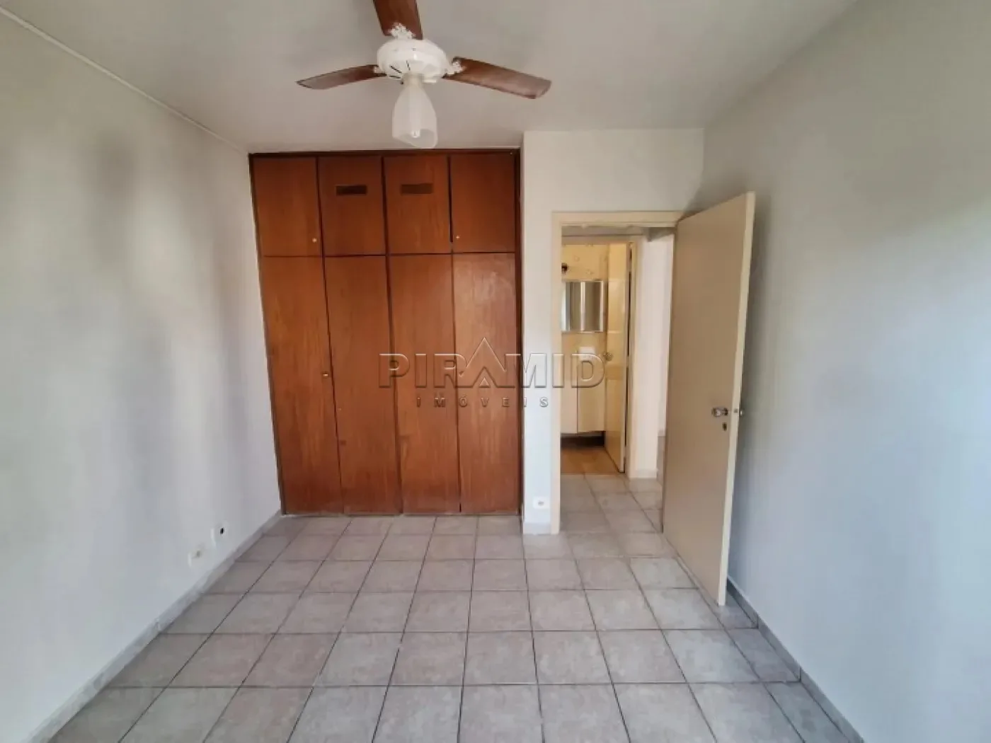Alugar Apartamento / Padr&atilde;o em Ribeir&atilde;o Preto R$ 1.300,00 - Foto 7