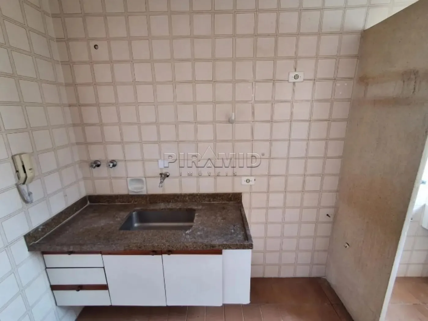 Alugar Apartamento / Padr&atilde;o em Ribeir&atilde;o Preto R$ 1.300,00 - Foto 10