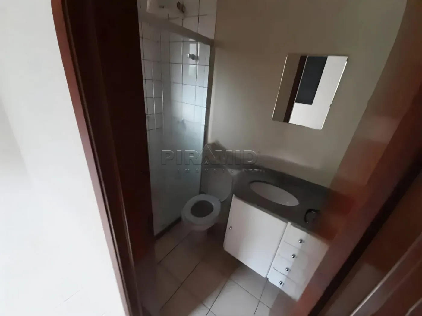 Alugar Apartamento / Padr&atilde;o em Ribeir&atilde;o Preto R$ 1.200,00 - Foto 11