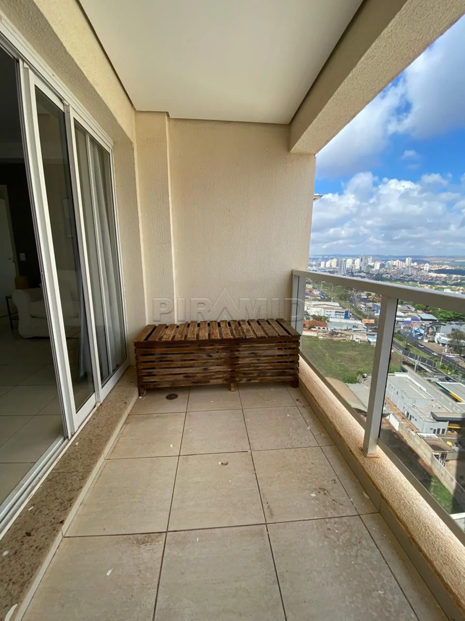 Alugar Apartamento / Padr&atilde;o em Ribeir&atilde;o Preto R$ 2.200,00 - Foto 3