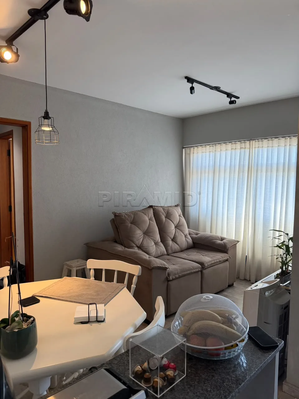 Alugar Apartamento / Padr&atilde;o em Ribeir&atilde;o Preto R$ 550,00 - Foto 3