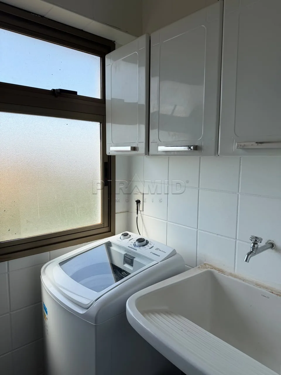 Alugar Apartamento / Padr&atilde;o em Ribeir&atilde;o Preto R$ 550,00 - Foto 11