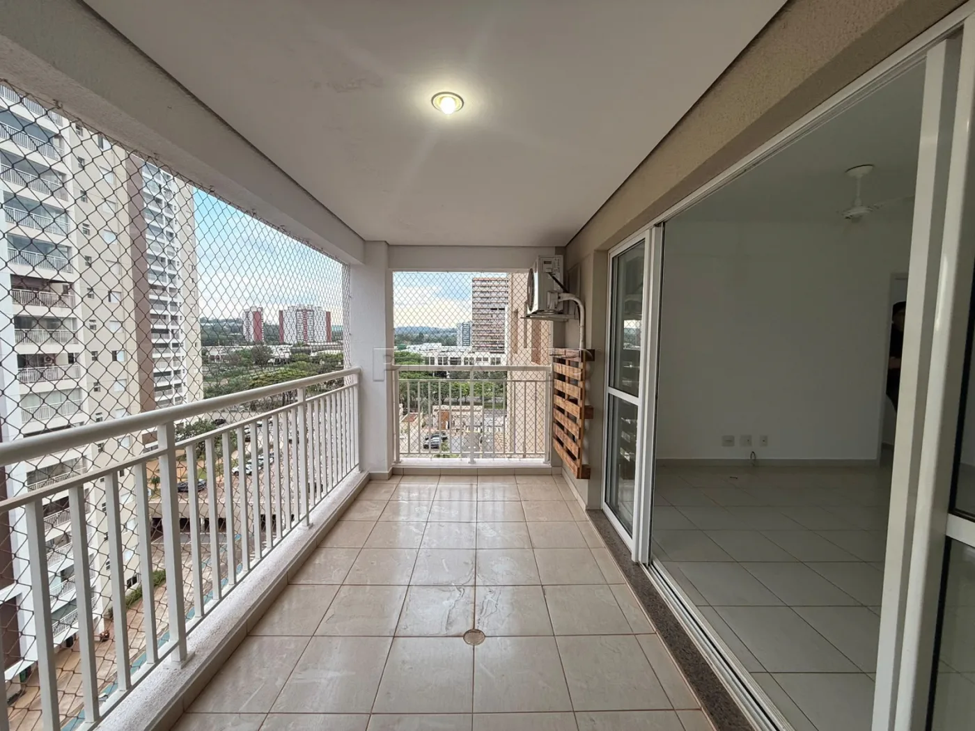 Alugar Apartamento / Padr&atilde;o em Ribeir&atilde;o Preto R$ 3.500,00 - Foto 1