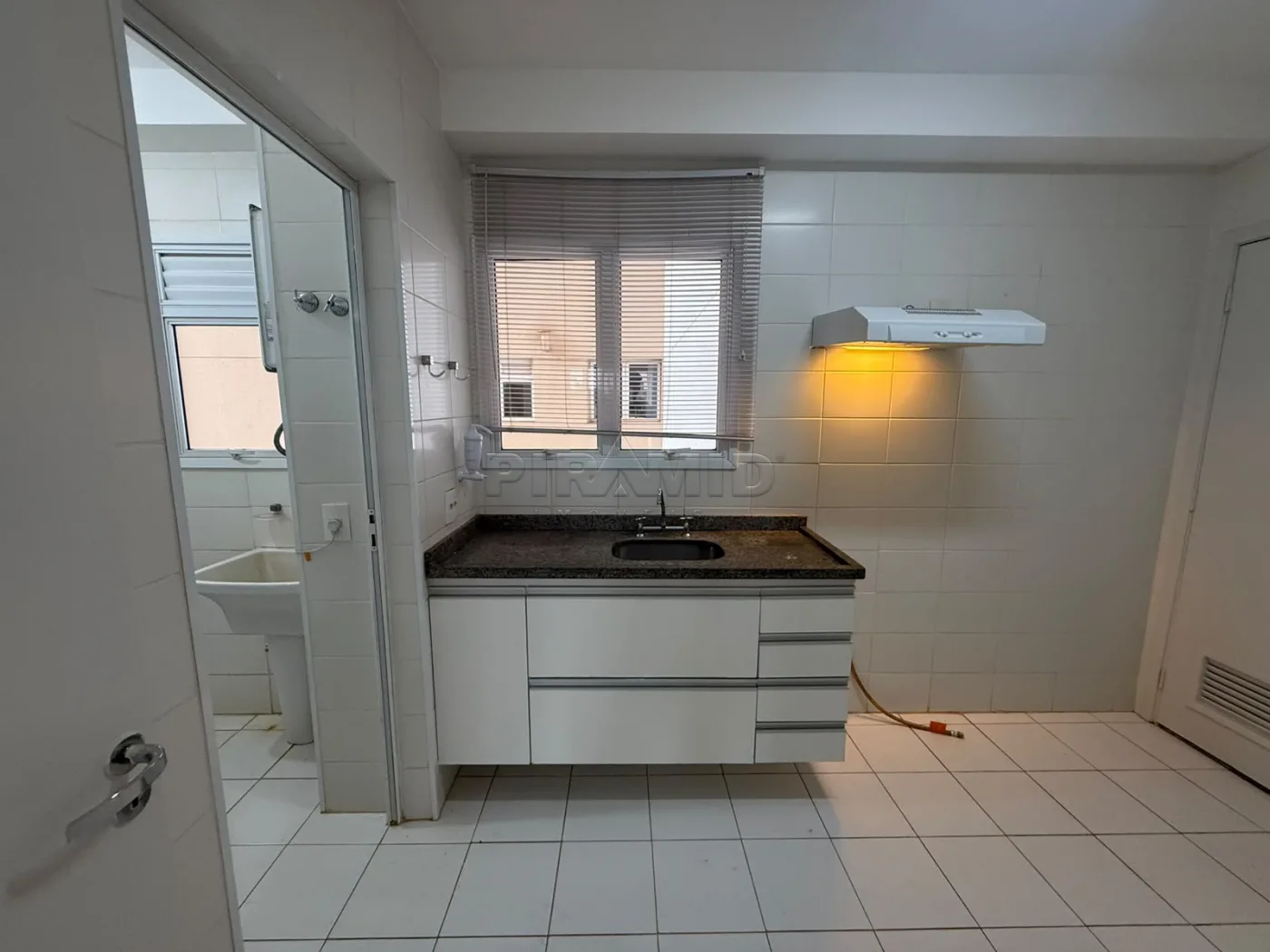 Alugar Apartamento / Padr&atilde;o em Ribeir&atilde;o Preto R$ 3.500,00 - Foto 10