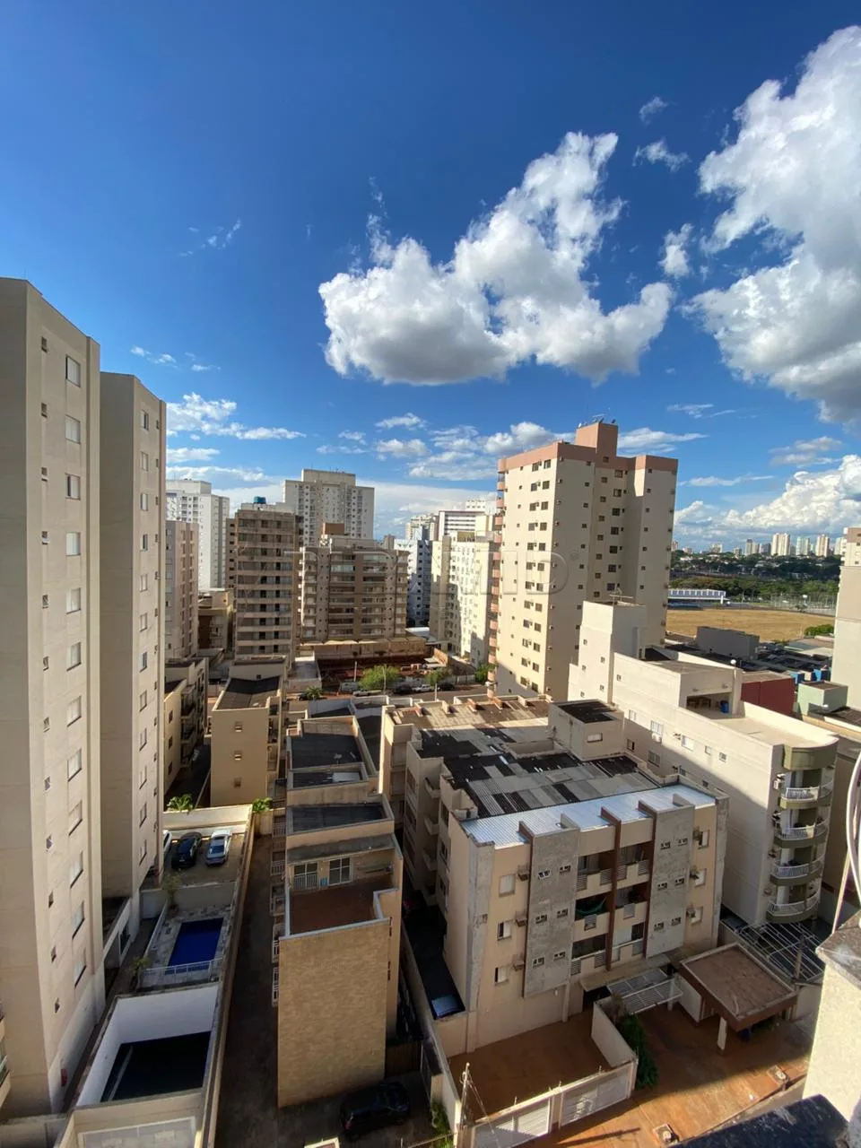 Alugar Apartamento / Padr&atilde;o em Ribeir&atilde;o Preto R$ 2.000,00 - Foto 3