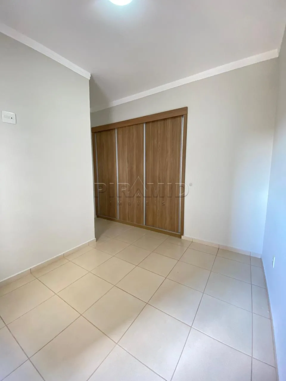 Alugar Apartamento / Padr&atilde;o em Ribeir&atilde;o Preto R$ 2.000,00 - Foto 6