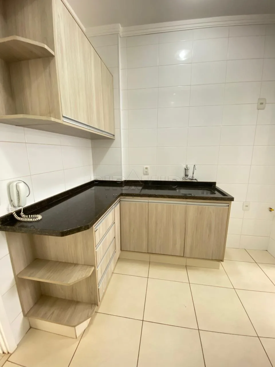 Alugar Apartamento / Padr&atilde;o em Ribeir&atilde;o Preto R$ 2.000,00 - Foto 13