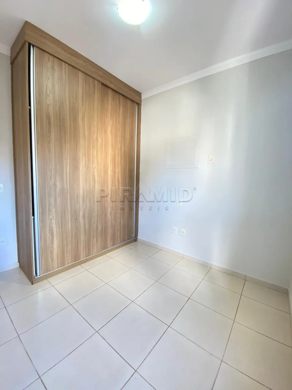 Alugar Apartamento / Padr&atilde;o em Ribeir&atilde;o Preto R$ 2.000,00 - Foto 11