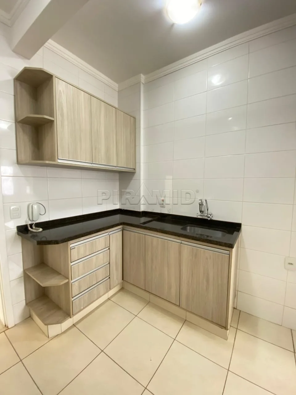 Alugar Apartamento / Padr&atilde;o em Ribeir&atilde;o Preto R$ 2.000,00 - Foto 14
