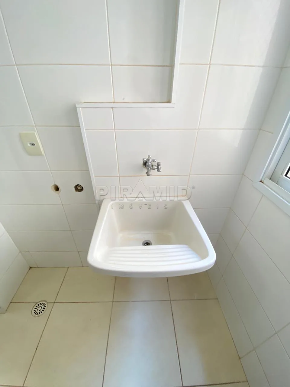 Alugar Apartamento / Padr&atilde;o em Ribeir&atilde;o Preto R$ 2.000,00 - Foto 16