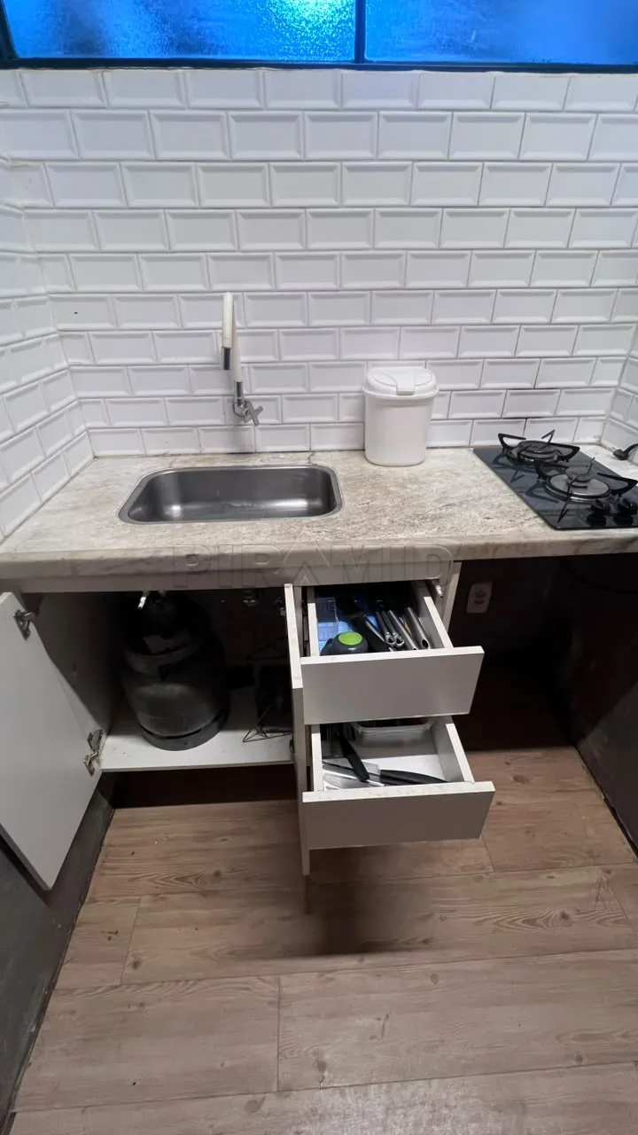 Alugar Apartamento / Padr&atilde;o em Ribeir&atilde;o Preto R$ 1.250,00 - Foto 11