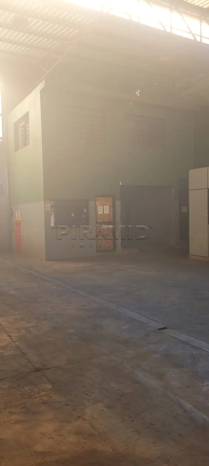 Alugar Comercial / Galp&atilde;o  Barrac&atilde;o em Ribeir&atilde;o Preto R$ 10.000,00 - Foto 1