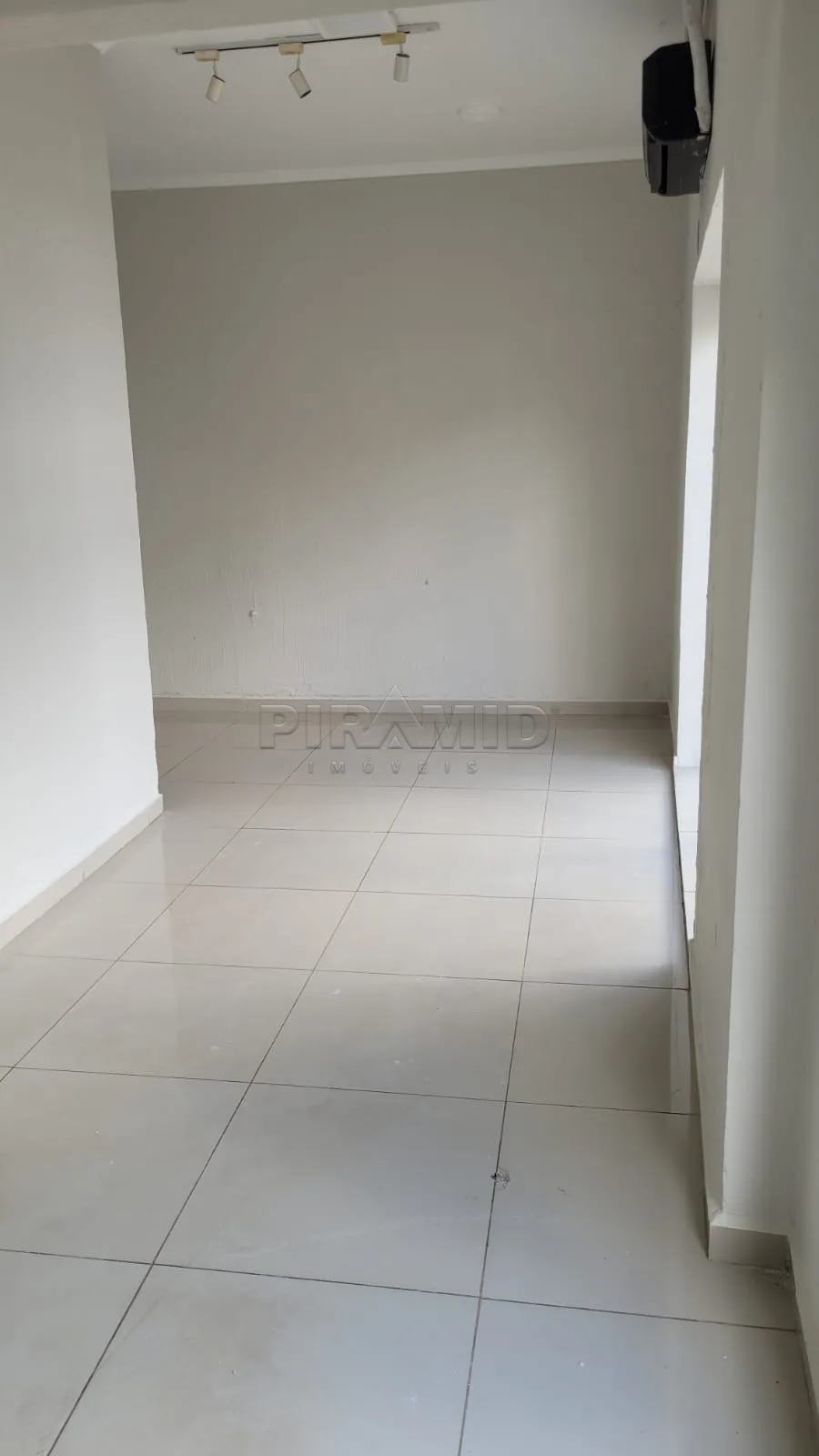 Alugar Comercial / Sal&atilde;o em Ribeir&atilde;o Preto R$ 1.600,00 - Foto 4