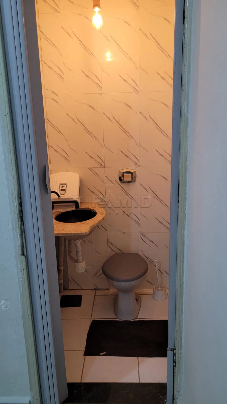 Alugar Comercial / Sal&atilde;o em Ribeir&atilde;o Preto R$ 1.600,00 - Foto 6