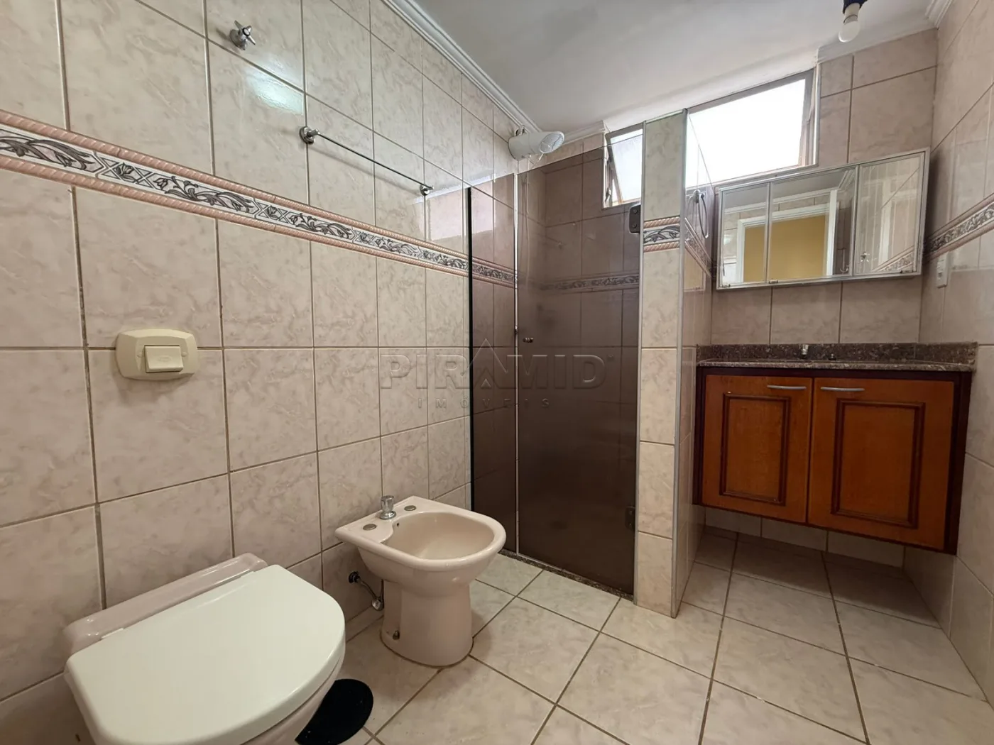 Alugar Apartamento / Padr&atilde;o em Ribeir&atilde;o Preto R$ 2.000,00 - Foto 7