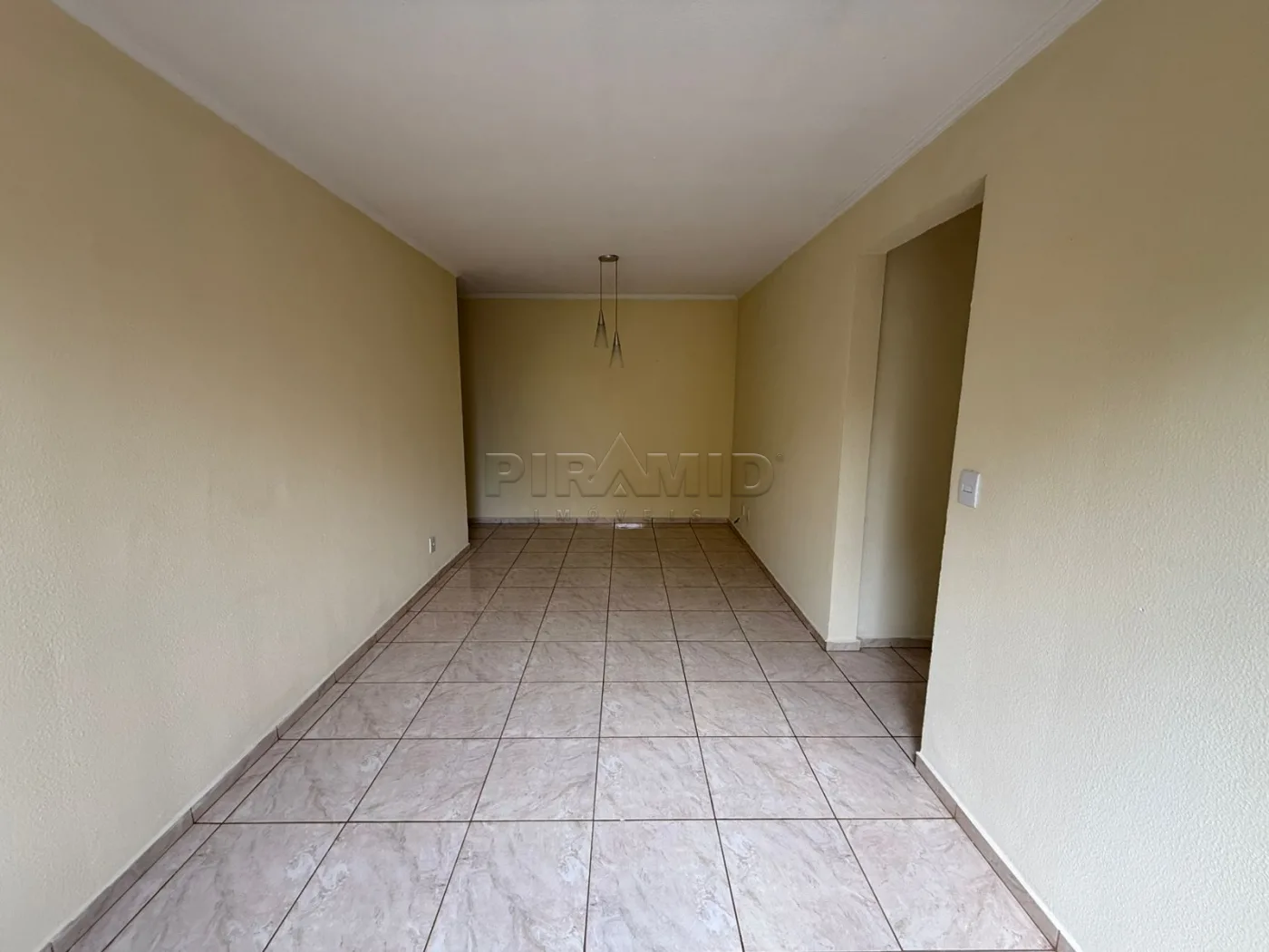 Alugar Apartamento / Padr&atilde;o em Ribeir&atilde;o Preto R$ 2.000,00 - Foto 2