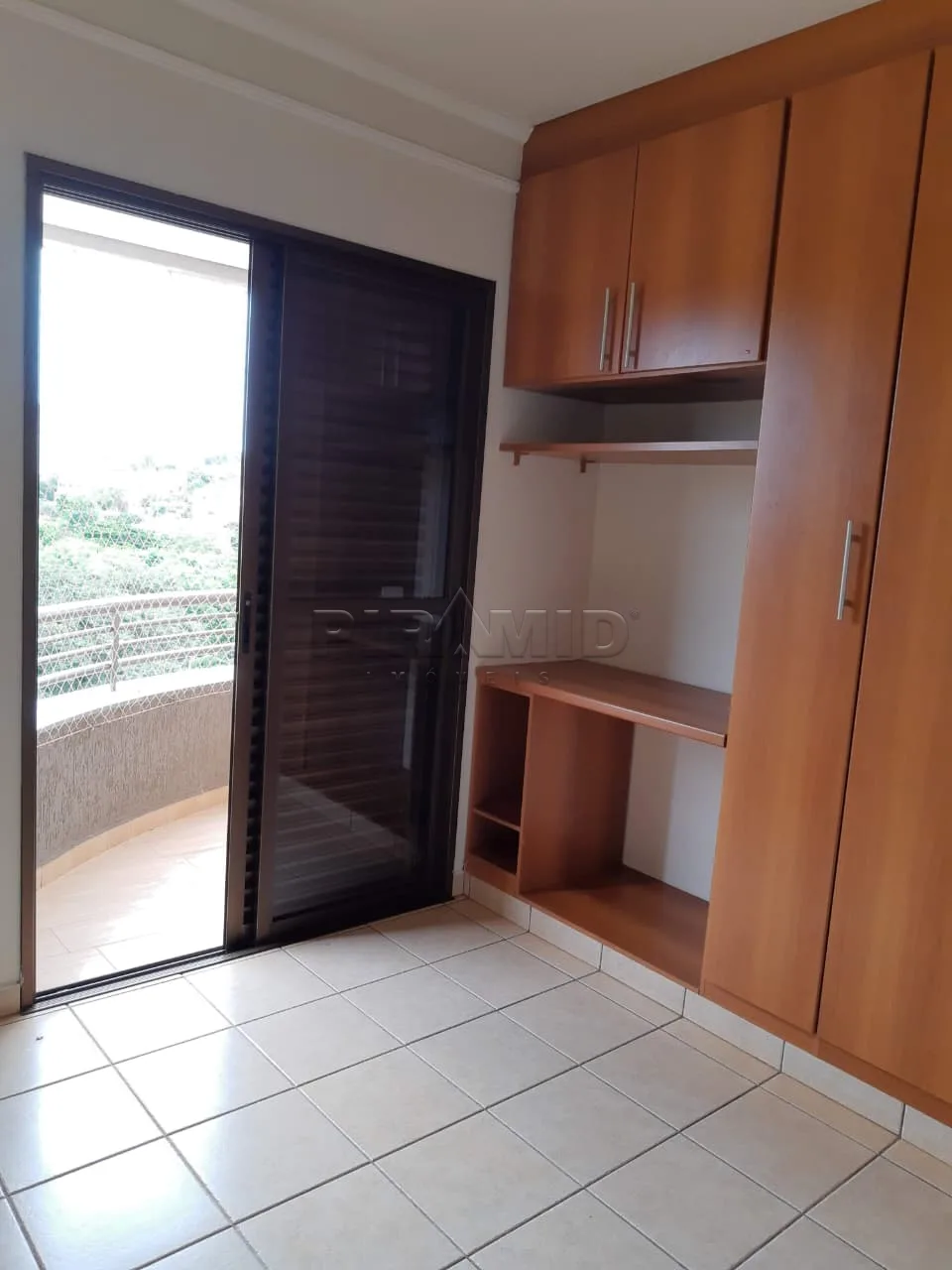 Alugar Apartamento / Padr&atilde;o em Ribeir&atilde;o Preto R$ 1.500,00 - Foto 6
