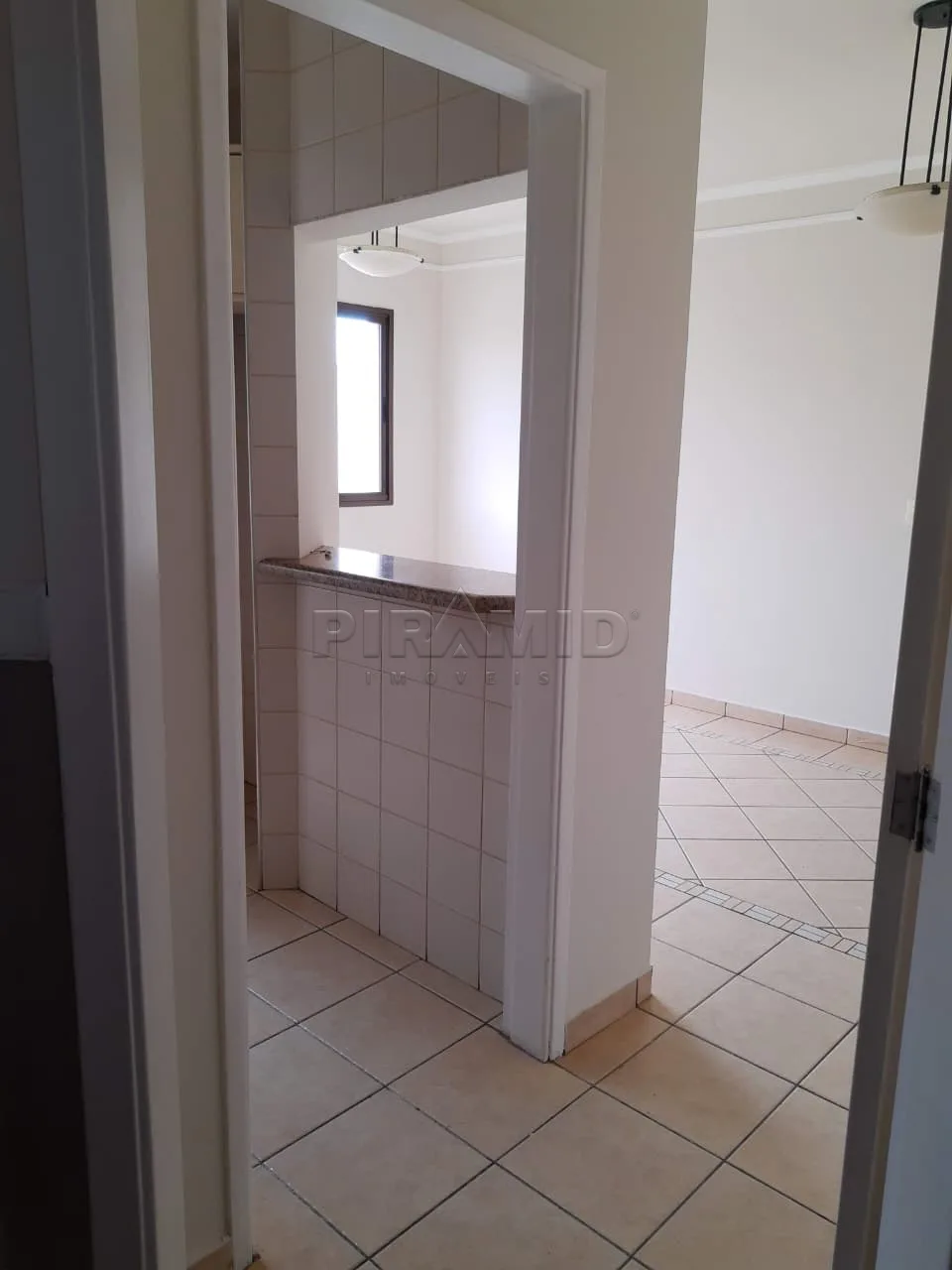 Alugar Apartamento / Padr&atilde;o em Ribeir&atilde;o Preto R$ 1.500,00 - Foto 10