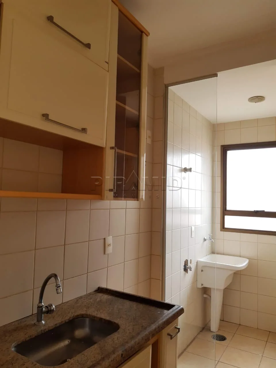 Alugar Apartamento / Padr&atilde;o em Ribeir&atilde;o Preto R$ 1.500,00 - Foto 14