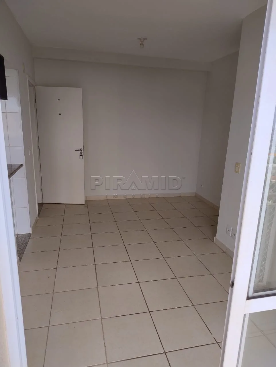 Alugar Apartamento / Padr&atilde;o em Ribeir&atilde;o Preto R$ 1.100,00 - Foto 2