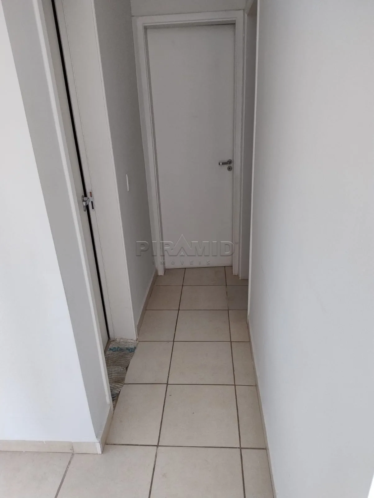 Alugar Apartamento / Padr&atilde;o em Ribeir&atilde;o Preto R$ 1.100,00 - Foto 5