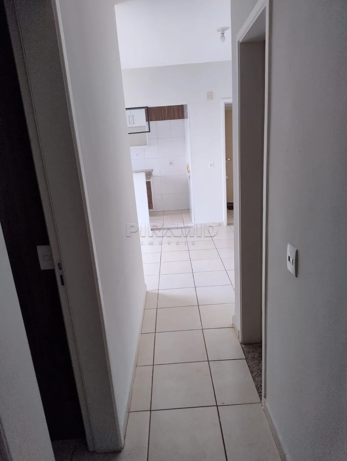 Alugar Apartamento / Padr&atilde;o em Ribeir&atilde;o Preto R$ 1.100,00 - Foto 6