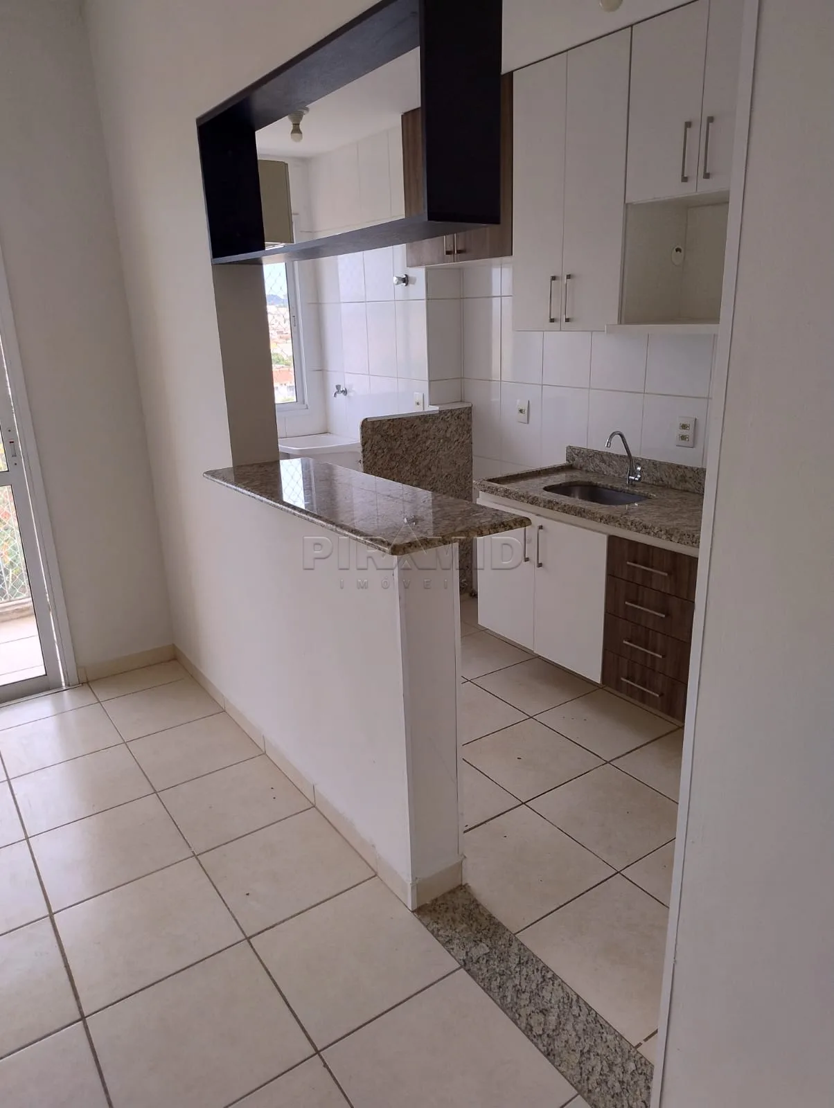 Alugar Apartamento / Padr&atilde;o em Ribeir&atilde;o Preto R$ 1.100,00 - Foto 16