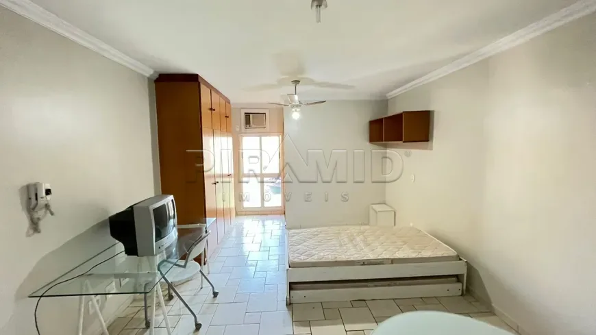 Alugar Apartamento / Kitchnet em Ribeir&atilde;o Preto R$ 1.350,00 - Foto 1