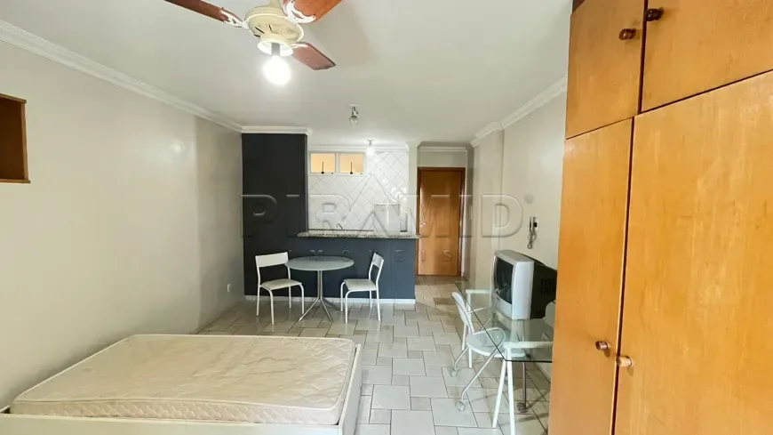 Alugar Apartamento / Kitchnet em Ribeir&atilde;o Preto R$ 1.350,00 - Foto 4