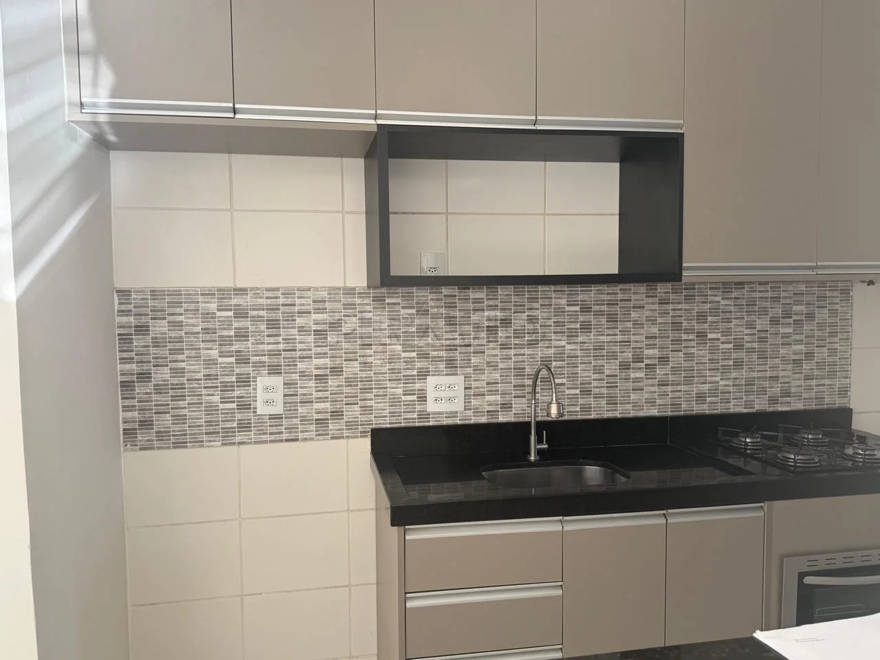 Alugar Apartamento / Padr&atilde;o em Ribeir&atilde;o Preto R$ 2.400,00 - Foto 5