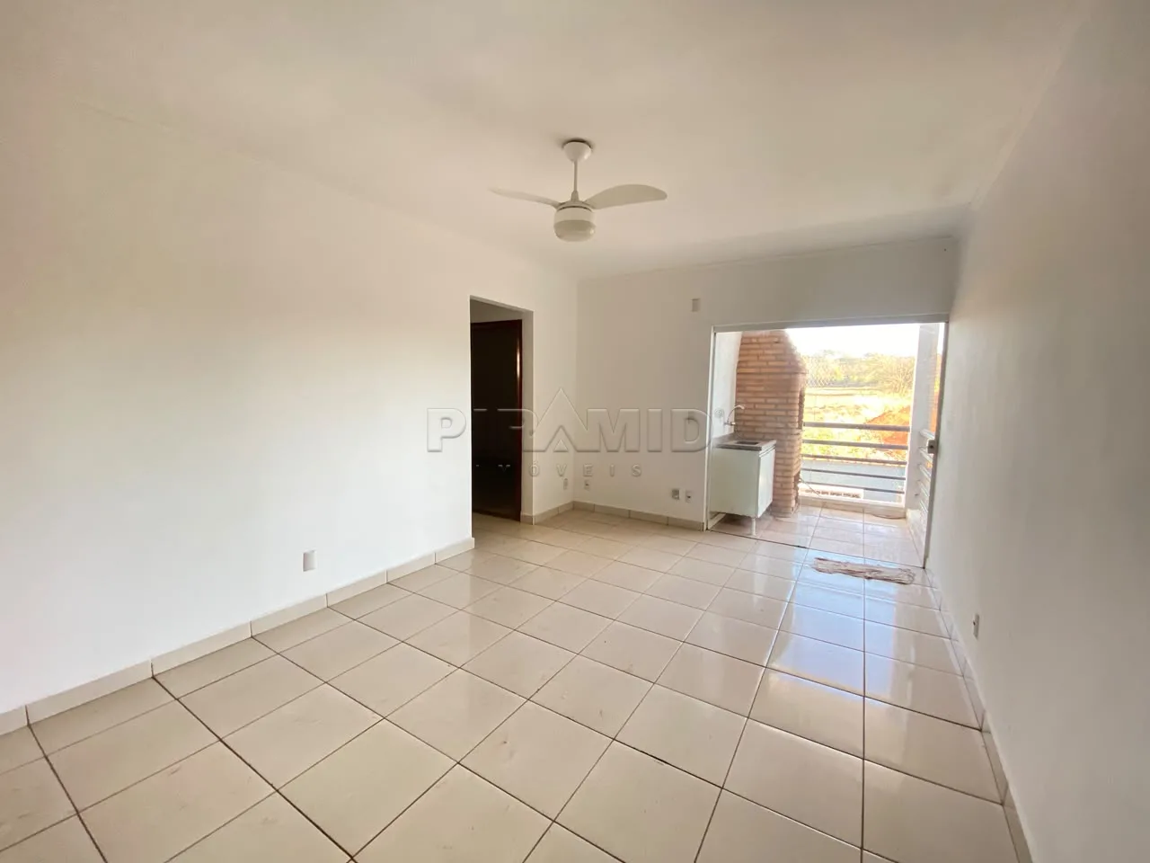 Alugar Apartamento / Padr&atilde;o em Ribeir&atilde;o Preto R$ 850,00 - Foto 1